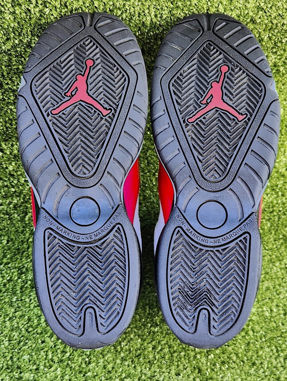 Nike Air Jordan BLoyal White Red Big Boys Size 7 Athletic Leather Sneakers Shoes - Picture 14 of 16